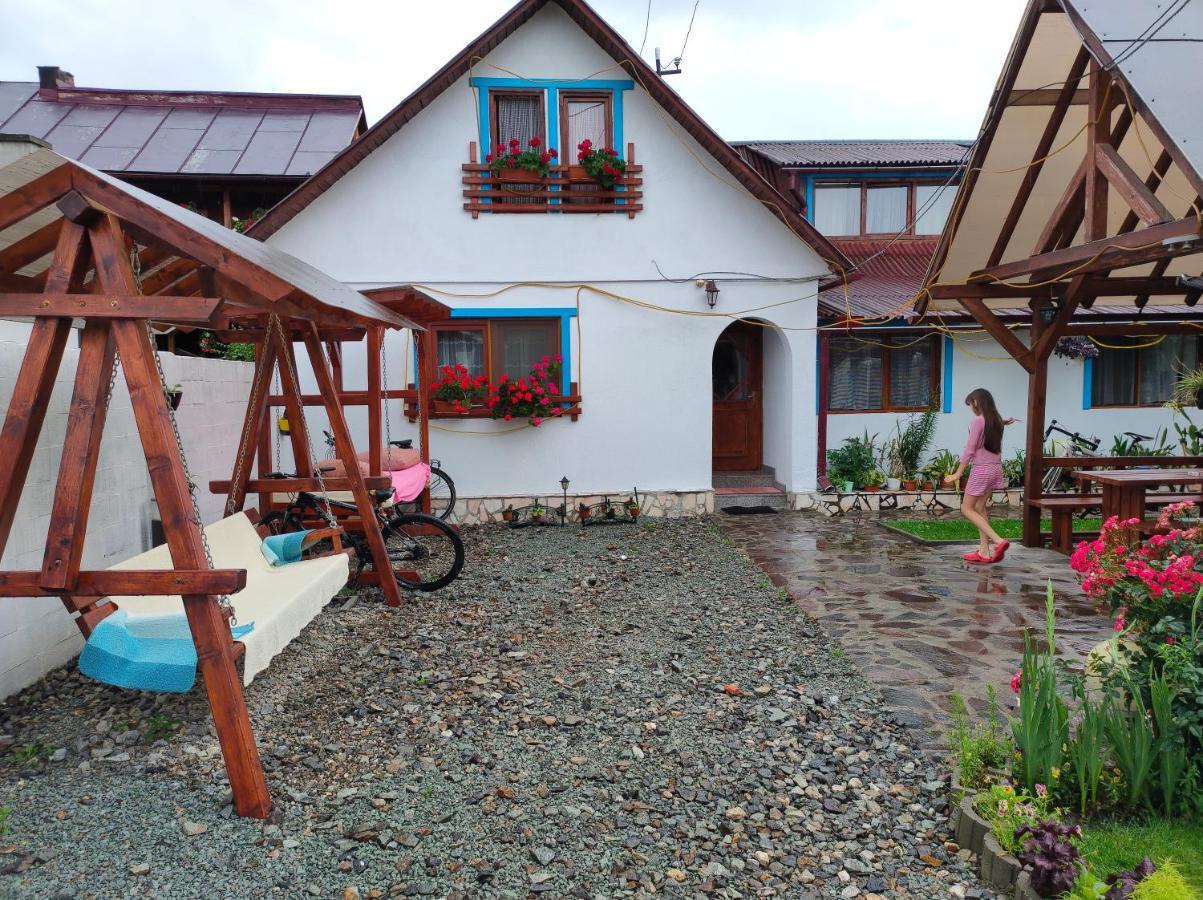 Hotel Casa Toth Din Tipterai Vişeu de Sus Exterior foto