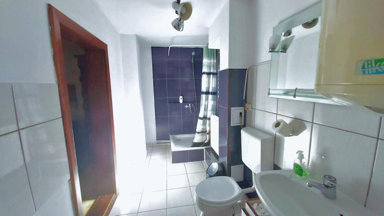 Hotel Casa Toth Din Tipterai Vişeu de Sus Exterior foto